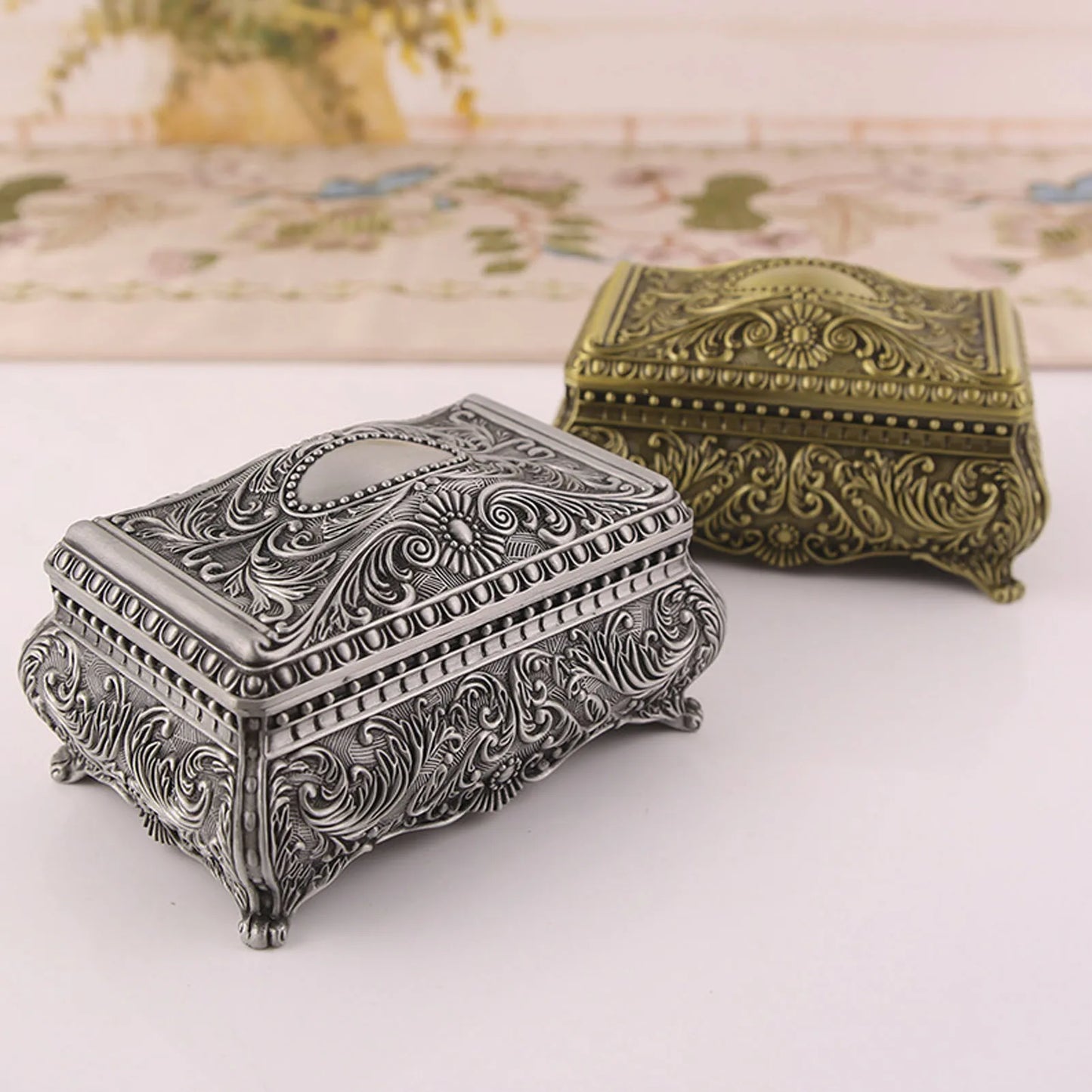 Vintage Jewelry / Trinket Storage Box - Metal