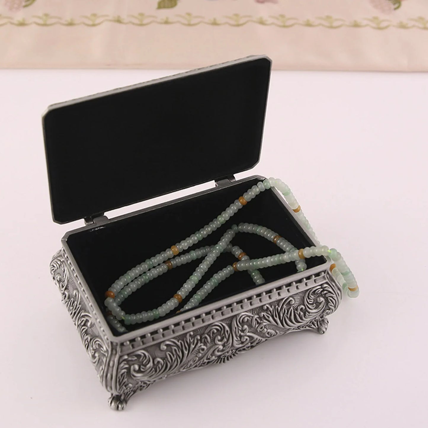 Vintage Jewelry / Trinket Storage Box - Metal